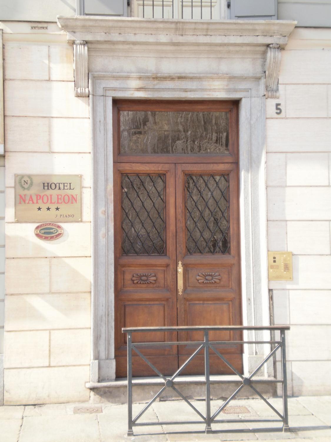 Affittacamere Maison Napoleon Турин Экстерьер фото