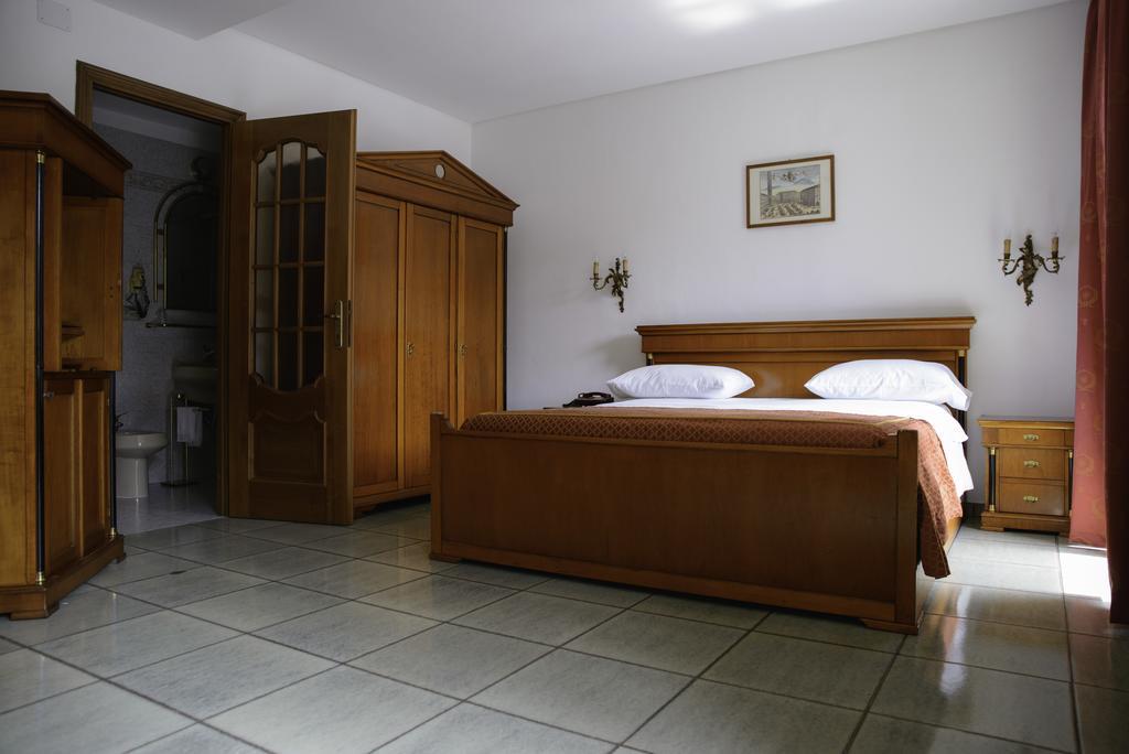 Affittacamere Maison Napoleon Турин Экстерьер фото